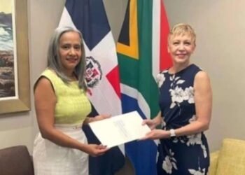 Embajadora dominicana en Sudáfrica presenta sus cartas credenciales