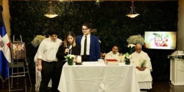 Despiden con una misa al embajador Hans Dannenberg