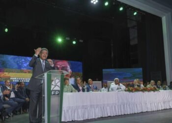 Fuerza del Pueblo lanza coalición «Ganaremos» con partidos de oposición
