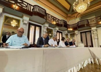 Gobierno y ambientalistas firman acuerdo de colaboración