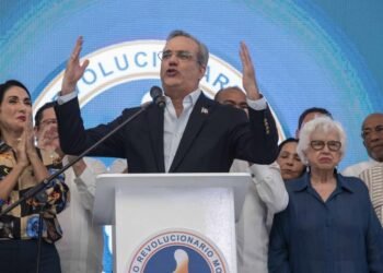 El corto y productivo proceso de aprendizaje de Abinader