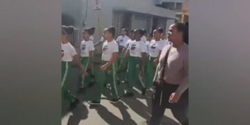 ¿Qué tú quieres que te dé, un apartamento o una CRV?, la consigna durante desfile por Duarte en Mao