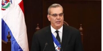 Abinader pide emular a los padres de la patria durante su último discurso de rendición de cuentas