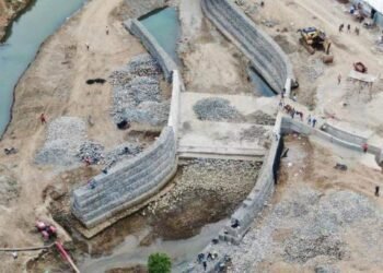 Entran a fase final trabajos de construcción del canal en río Masacre