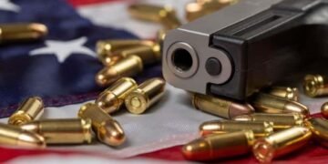 Hombre es sentenciado a más de cuatro años de prisión por traficar armas desde EE.UU. a RD