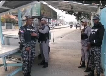 Huelga afecta docencia y comercio en Navarrete