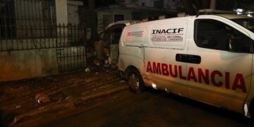 Casa abandonada representa un peligro para residentes del sector Los Prados