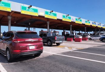 Casi 300 mil vehículos se movilizaron por los peajes en Miércoles Santo