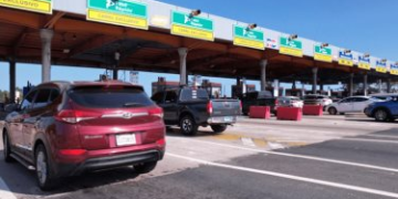 Casi 300 mil vehículos se movilizaron por los peajes en Miércoles Santo