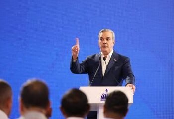 Presidente Abinader condena atentado en Moscú y clama por la paz