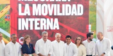 Presidente inaugura primera etapa del teleférico de Santiago