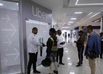 Uber afirma servicios «no han sido afectados» por huelga de conductores