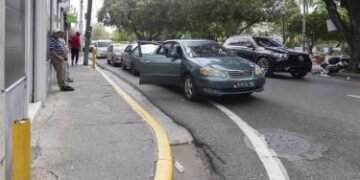 Choferes de la avenida Bolívar dejan sin efecto aumento al pasaje hasta la Isabel Aguiar