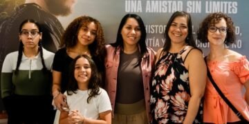 Caribbean Cinemas ofrece función especial a miembros de FEDDA de la película Arthur the King
