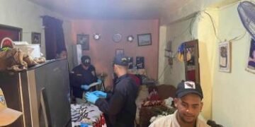 Cuerpo de bisabuela de niña ultimada en asalto en la Gómez presenta «una herida punzante»