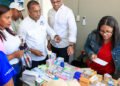Departamento Aeroportuario y Fundación Cruz Jiminián benefician cientos de personas en operativo médico realizado en Oviedo, Pedernales