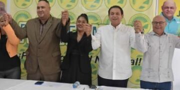 Frente Amplio anuncia apoyo a Daniel Rivera como candidato a senador en Santiago