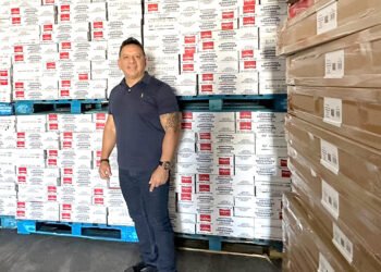 Jesús Salcedo, el inmigrante que empezó desde cero y hoy surte de alimentos a las grandes cadenas de EEUU