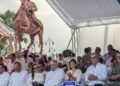 Presidente Abinader encabeza desfile por 180 aniversario de la Batalla del 30 de marzo bajo lluvia