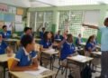 Solo docentes que cumplen con los requisitos ingresarán al sistema educativo