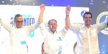 Wellington Arnaud realiza acto de apoyo a Guillermo Moreno