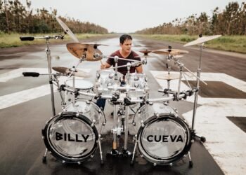 El baterista ecuatoriano Billy Cueva lanza su primer video solista “OK”