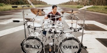El baterista ecuatoriano Billy Cueva lanza su primer video solista “OK”