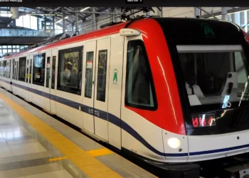 Denuncia cierre de baños en el Metro de Santo Domingo: “Eso es un crimen y un abuso”
