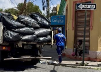 Alcaldía del DN lleva operativo de limpieza a Ciudad Nueva y Ciudad Colonial