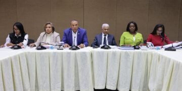 Comisión Bicameral que estudia Código Penal se declara en sesión permanente
