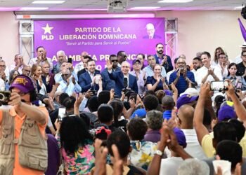 Danilo Medina en Puerto Plata: “Si ellos saben hacer oposición, que se quiten y nos dejen gobernar”