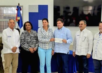 Gobierno entrega RD$80 millones a productores porcinos del Cibao Central afectados por la peste porcina africana