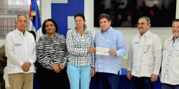 Gobierno entrega RD$80 millones a productores porcinos del Cibao Central afectados por la peste porcina africana