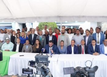 País Posible defiende a Milton Morrison ante lo que califica de campaña de difamación