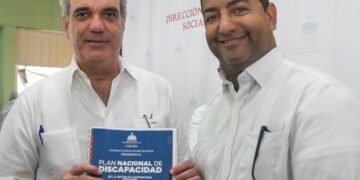 Presidente Luis Abinader recibe de CONADIS el borrador del Plan Nacional de Discapacidad