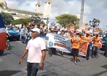 Puerto Plata marcha contra planes de “privatizar” el teleférico