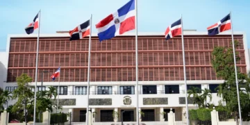 Poder Ejecutivo recibe Código Penal y otras leyes aprobadas en tiempo récord