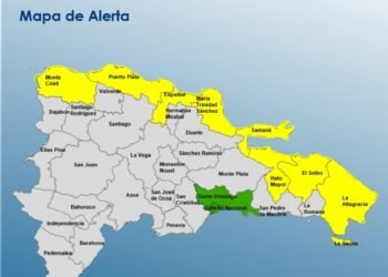COE mantiene alerta amarilla por efectos del huracán Erin en RD