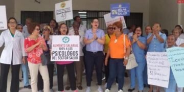 Conasalud exige reivindicaciones laborales al SNS