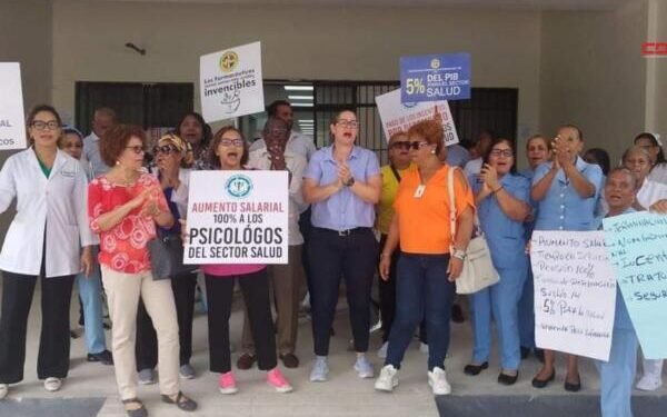 Conasalud exige reivindicaciones laborales al SNS