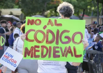 Convocan a “Gran Cacerolazo” en rechazo al nuevo Código Penal