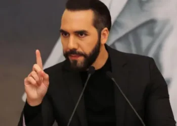 El Congreso de El Salvador aprueba una controvertida reforma constitucional que permite la reelección presidencial indefinida
