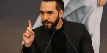 El Congreso de El Salvador aprueba una controvertida reforma constitucional que permite la reelección presidencial indefinida