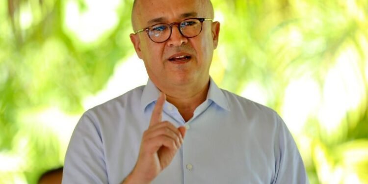 Francisco Domínguez Brito: “Aprovechemos el nuevo Código Penal y lancemos la segunda gran ola de reforma judicial”