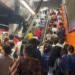 Fuerte aglomeración en el transfer del Metro, se produjo por avería en la Línea 2, según la Opret