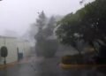 Fuertes vientos y lluvias provocan caída de árboles y tendido eléctrico en Dajabón