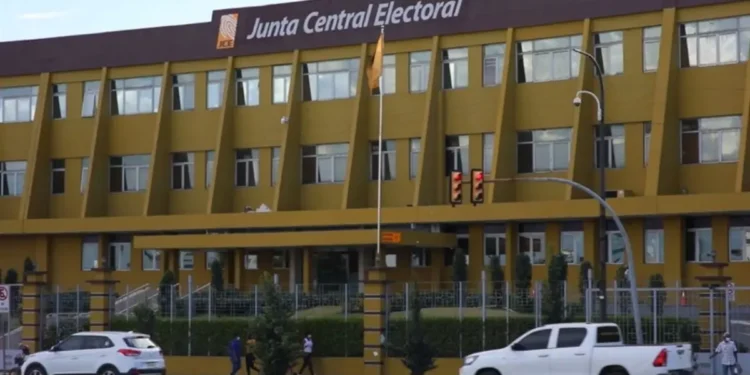 JCE adjudica al consorcio EMDOC suplir materiales, equipos y servicios para renovación de cédula por más de RD$3,300 millones