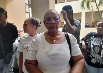 Madre de “Alex Weed” exige investigación profunda y lanza señalamientos hacia esposa del occiso
