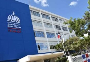 Ministerio de Trabajo reitera 16 de agosto es no laborable