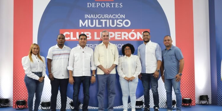 Presidente Abinader inaugura tres nuevos centros educativos que beneficiarán a 2,960 estudiantes y que suman 74 aulas al año escolar 2025-2026